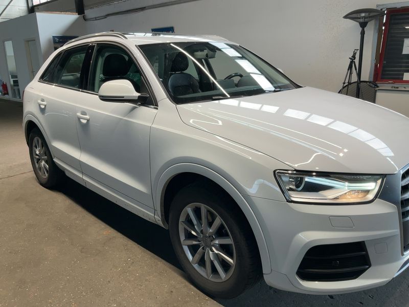 Audi Q3 2.0 TFSI quattro Sport 2015 – снимка 12