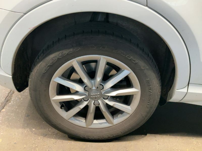 Audi Q3 2.0 TFSI quattro Sport 2015 – снимка 9