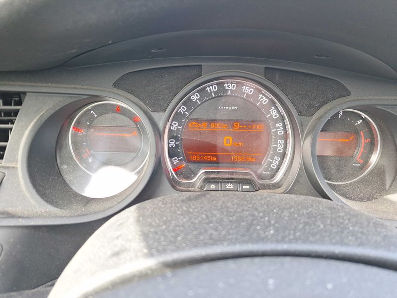 Citroen C5 2.0 HDi Confort 2014 – снимка 22