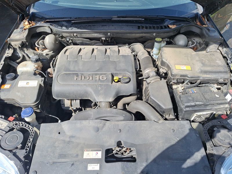 Citroen C5 2.0 HDi Confort 2014 – снимка 8