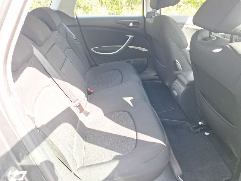 Citroen C5 2.0 HDi Confort 2014 – снимка 13