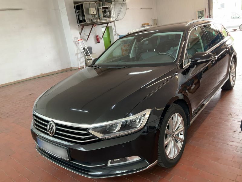 Volkswagen Passat 2.0 TDI Highline BlueMotion Tech 2018 – снимка 1