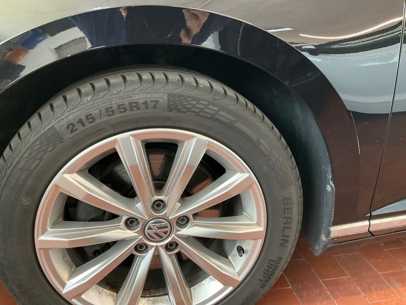 Volkswagen Passat 2.0 TDI Highline BlueMotion Tech 2018 – снимка 25