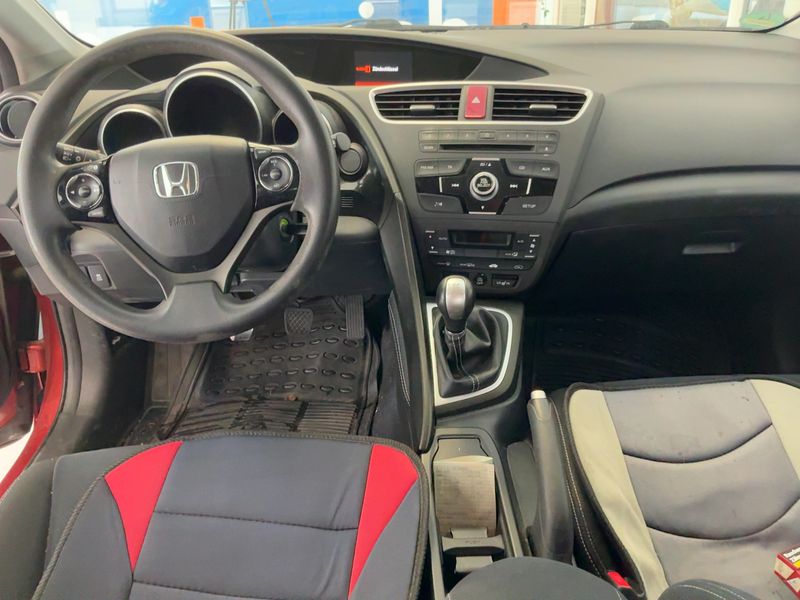Honda Civic 1.4 Comfort 2015 – снимка 18