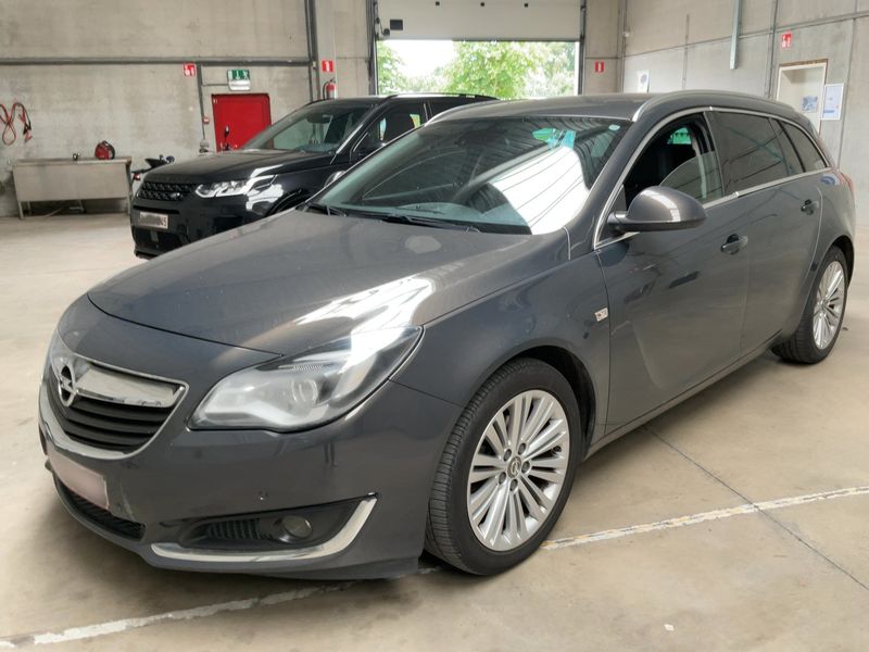 Opel Insignia Sports Tourer 1.6 CDTI DPF Innovation 2016 – снимка 1