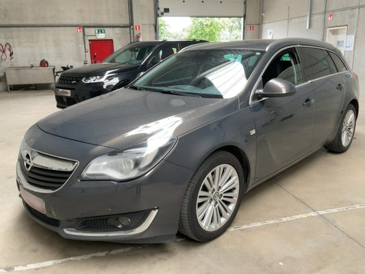 Opel Insignia Sports Tourer 1.6 CDTI DPF Innovation 2016 – снимка 1