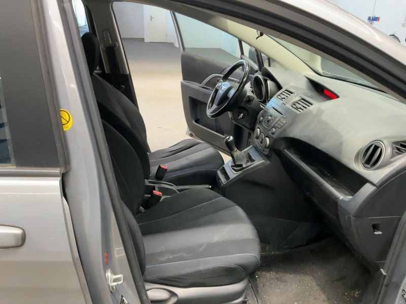 Mazda 5 1.8 Center-Line 2011 – снимка 16