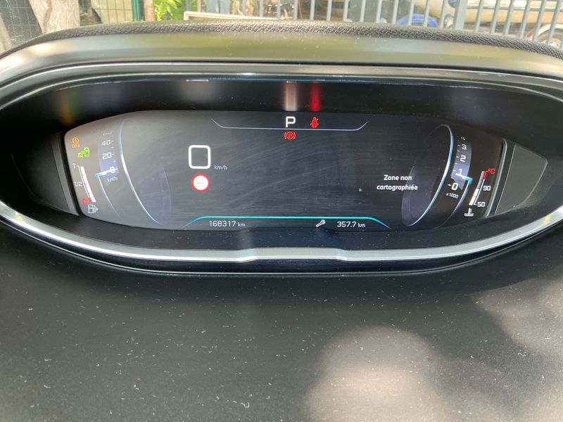 Peugeot 3008 2.0 Blue-HDi GT 2017 – снимка 18