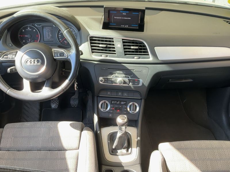 Audi Q3 2.0 TDI quattro Ambition 2014 – снимка 17