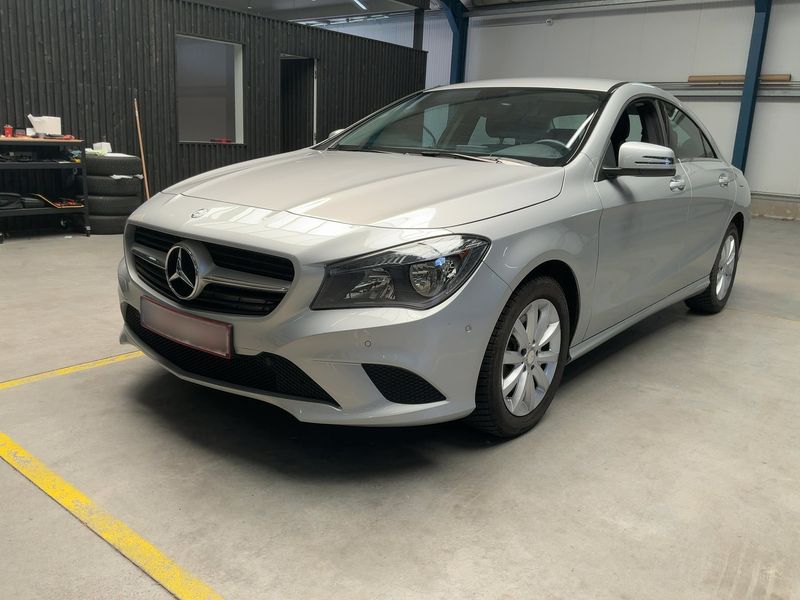 Mercedes-Benz CLA-Klasse CLA 200 2014 – снимка 1