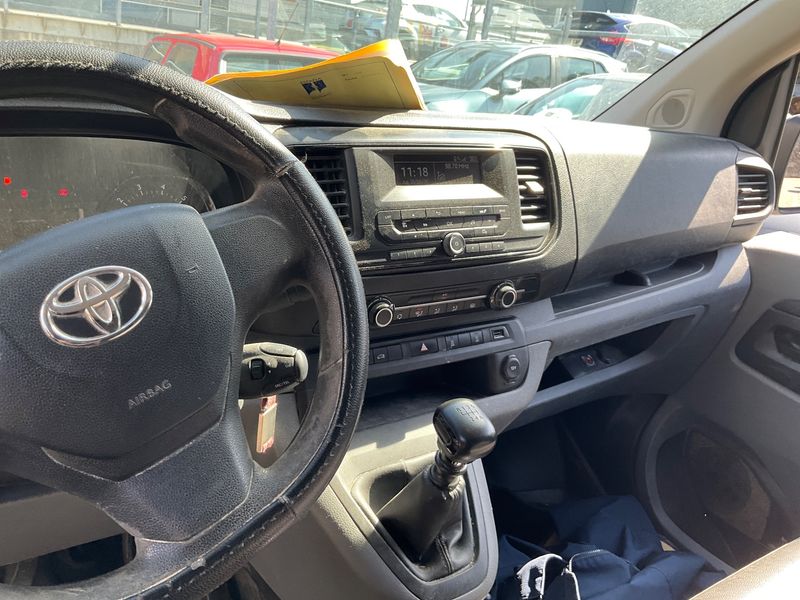 Toyota ProAce 1.5 D-4D Compact 2021 – снимка 30