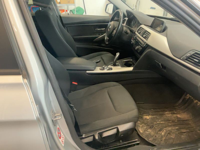 BMW 3er 320d 2017 – снимка 11