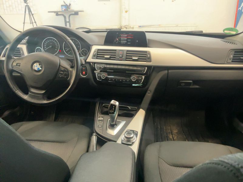 BMW 3er 320d 2017 – снимка 12