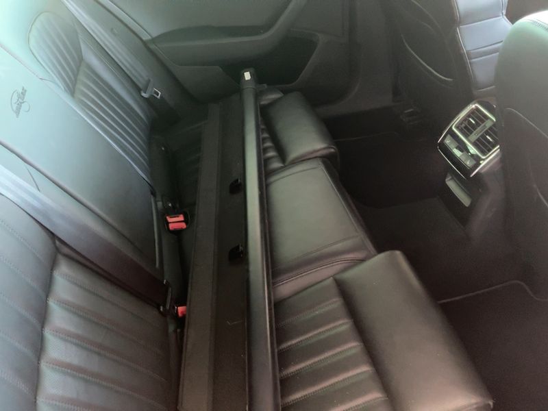 Skoda Superb 2.0 TDI Laurin & Klement 4x4 2018 – снимка 20