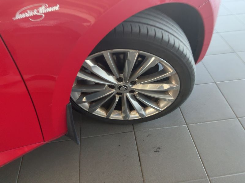 Skoda Superb 2.0 TDI Laurin & Klement 4x4 2018 – снимка 11