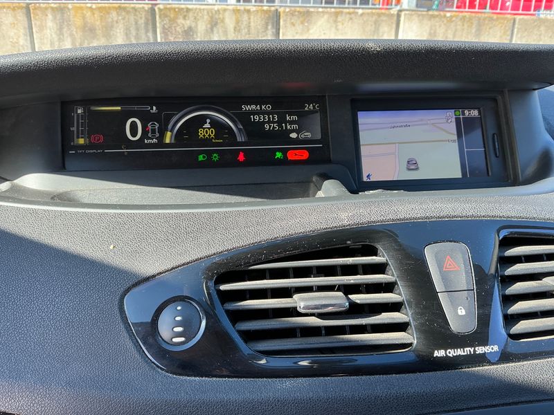 Renault Grand Scenic 1.4 TCe Dynamique 2013 – снимка 4