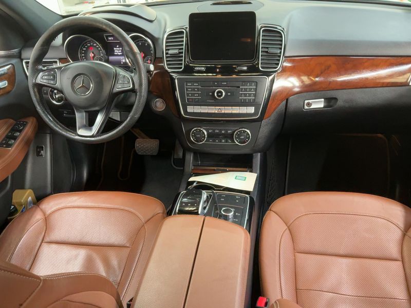 Mercedes-Benz GLE-Klasse GLE 400 4Matic AMG Line 2018 – снимка 18