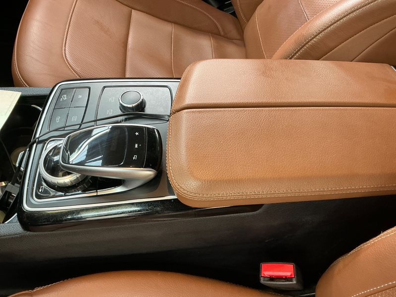 Mercedes-Benz GLE-Klasse GLE 400 4Matic AMG Line 2018 – снимка 23