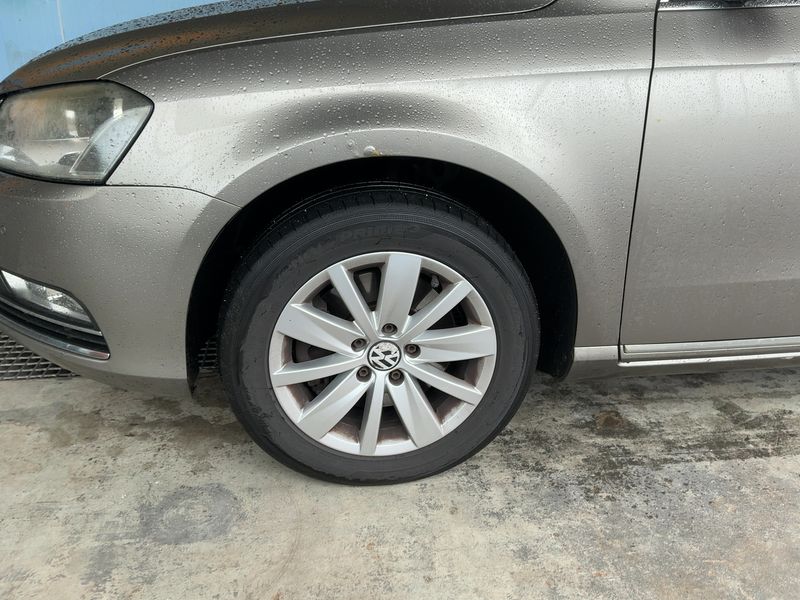 Volkswagen Passat 2.0 TDI Comfortline BlueMotion Tech 2012 – снимка 16