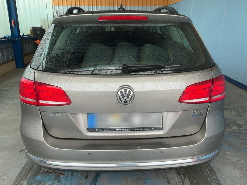 Volkswagen Passat 2.0 TDI Comfortline BlueMotion Tech 2012 – снимка 5