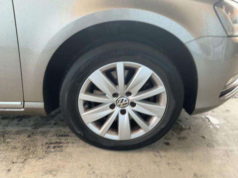 Volkswagen Passat 2.0 TDI Comfortline BlueMotion Tech 2012 – снимка 19