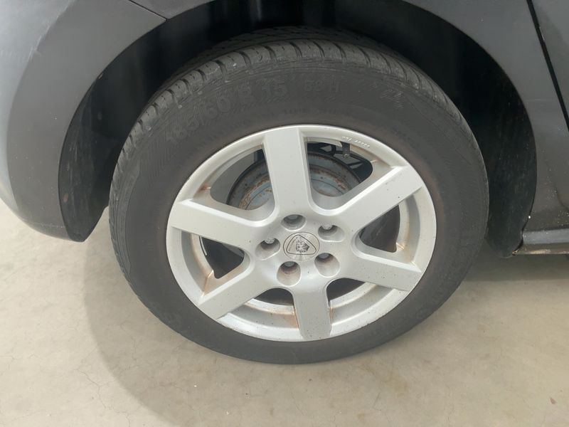 Volkswagen Polo 1.4 FSI Comfortline 2011 – снимка 9
