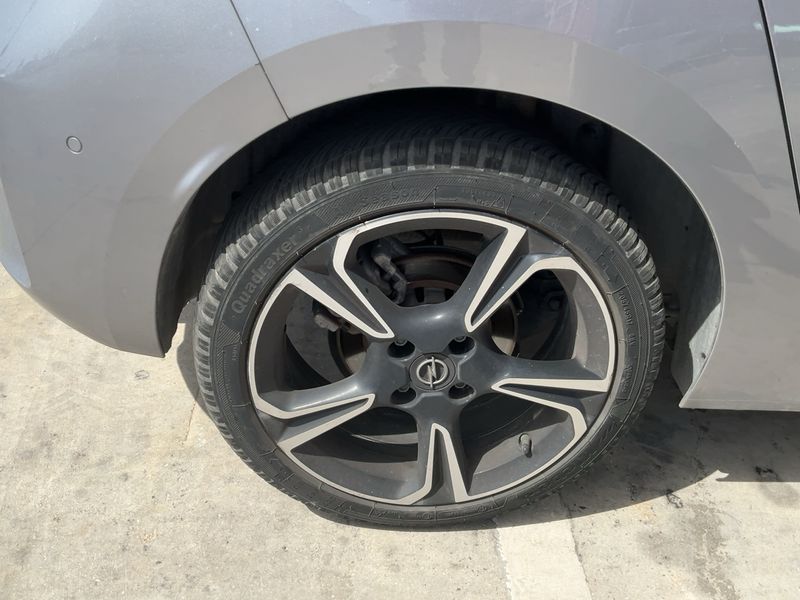 Opel Corsa 1.2 Turbo GS Line 2020 – снимка 9
