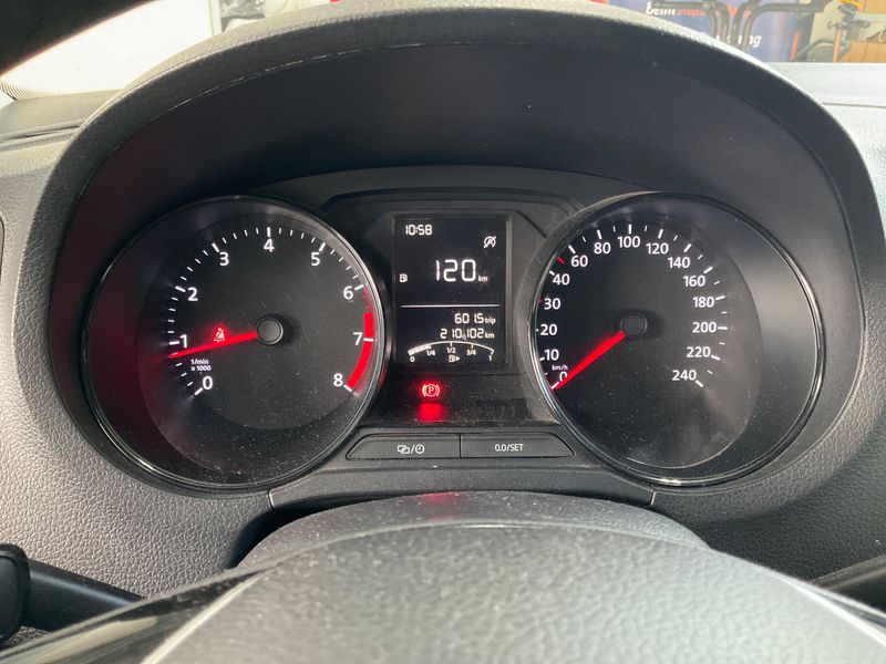 Volkswagen Polo 1.0 Edition BlueMotion Tech 2014 – снимка 4
