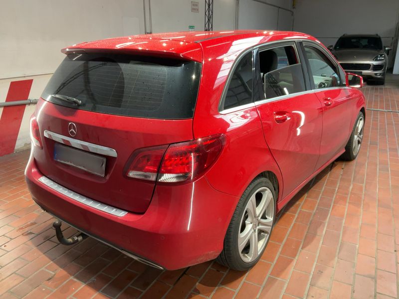 Mercedes-Benz B-Klasse B 200 CDI Urban 2015 – снимка 8