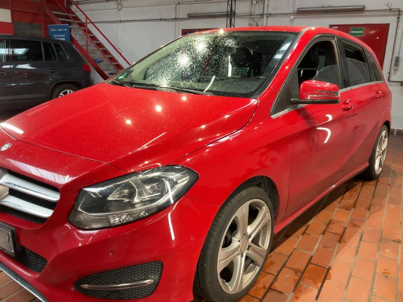 Mercedes-Benz B-Klasse B 200 CDI Urban 2015 – снимка 2