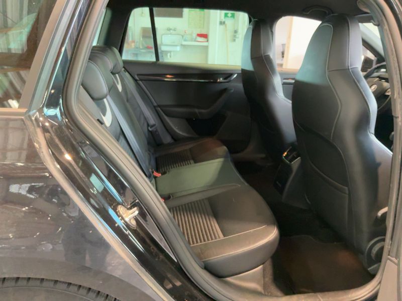 Skoda Octavia 2.0 TDI RS 2013 – снимка 20