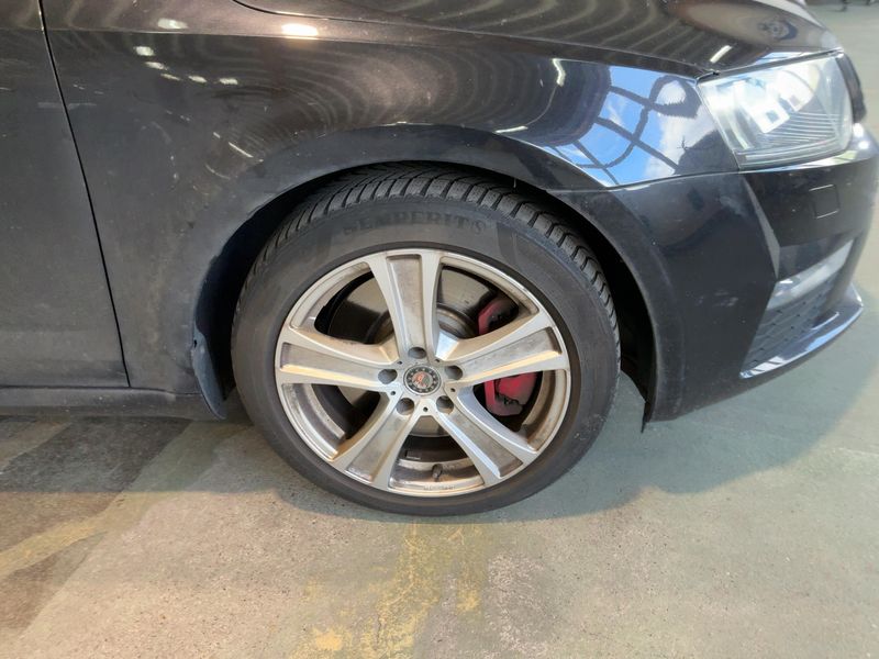 Skoda Octavia 2.0 TDI RS 2013 – снимка 11