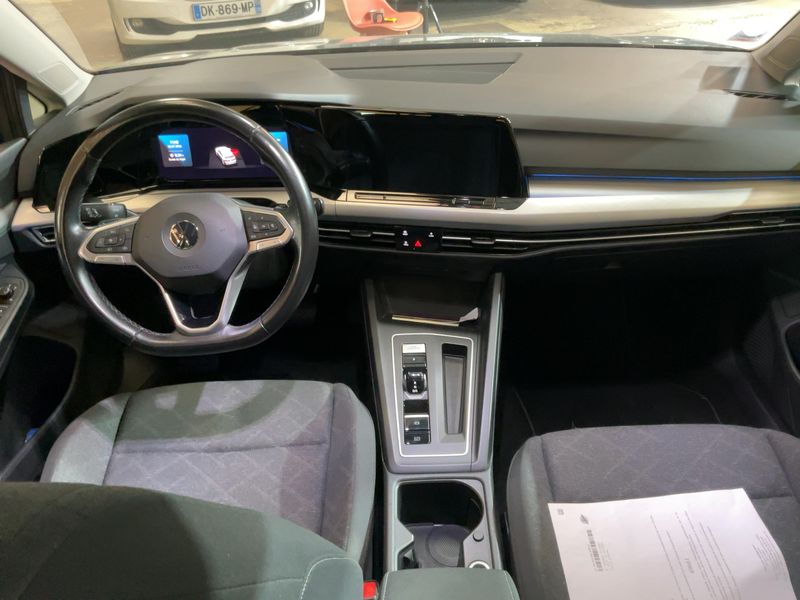 Volkswagen Golf VIII 1.5 eTSI ACT Life 1st 2020 – снимка 17