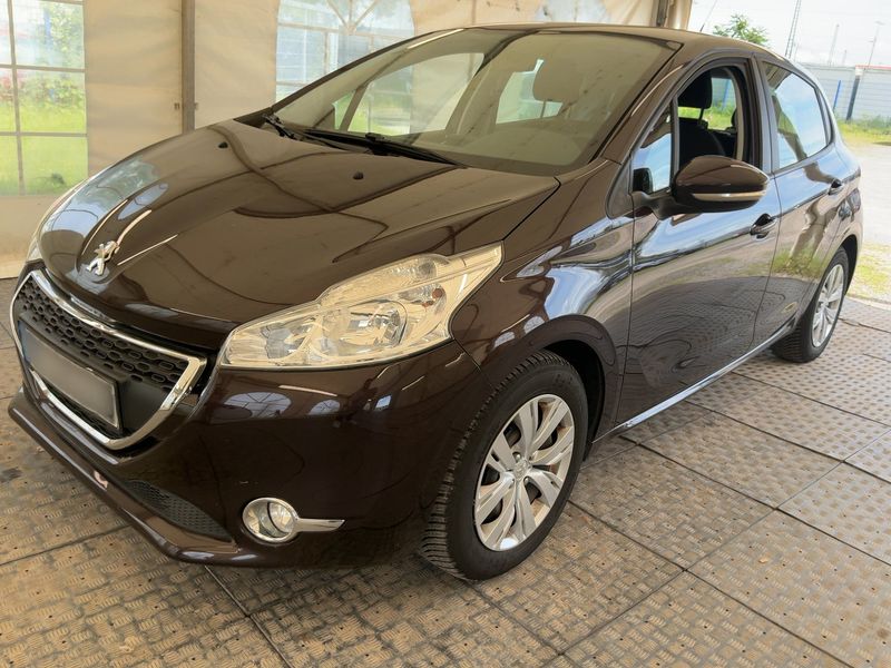 Peugeot 208 1.2 PureTech Style 2013 – снимка 2