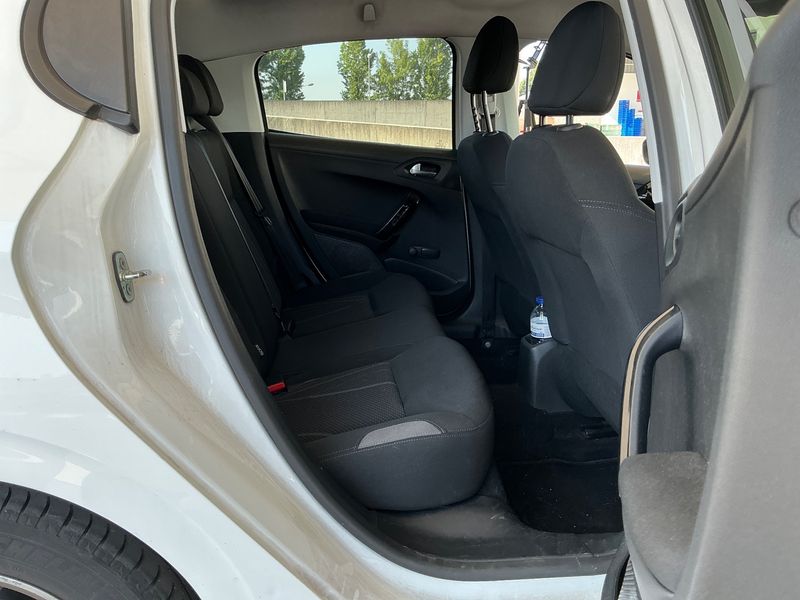 Peugeot 208 1.2 e-VTi Active 2014 – снимка 19