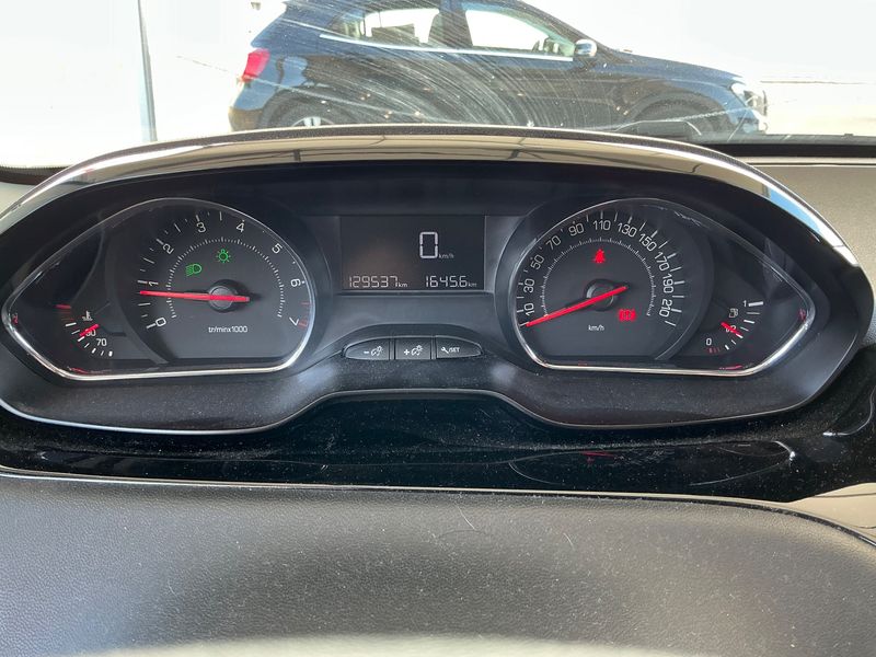 Peugeot 208 1.2 e-VTi Active 2014 – снимка 18
