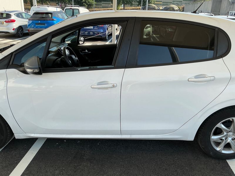 Peugeot 208 1.2 e-VTi Active 2014 – снимка 4