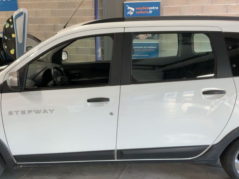 Dacia Lodgy 1.2 TCe Stepway 2016 – снимка 4