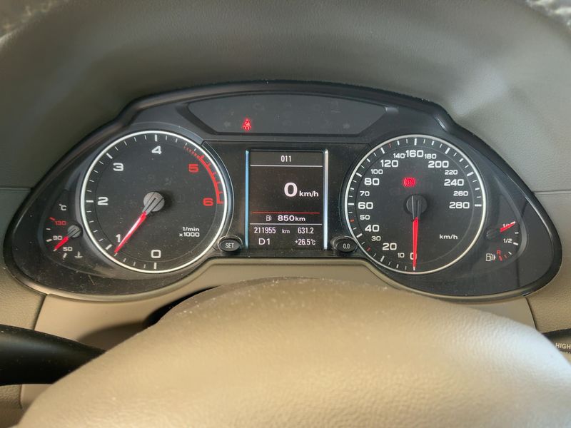 Audi Q5 2.0 TDI quattro 2012 – снимка 18