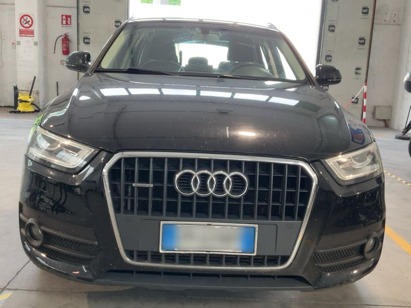 Audi Q3 2.0 TDI quattro 2012 – снимка 14