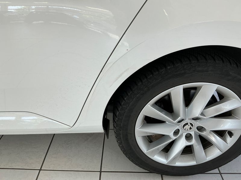 Skoda Superb 2.0 TDI Style 4x4 2018 – снимка 26