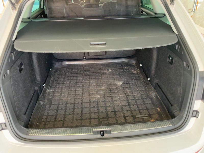 Skoda Superb 2.0 TDI Style 4x4 2018 – снимка 15
