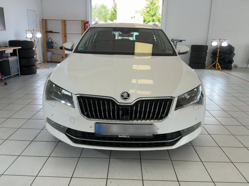 Skoda Superb 2.0 TDI Style 4x4 2018 – снимка 14