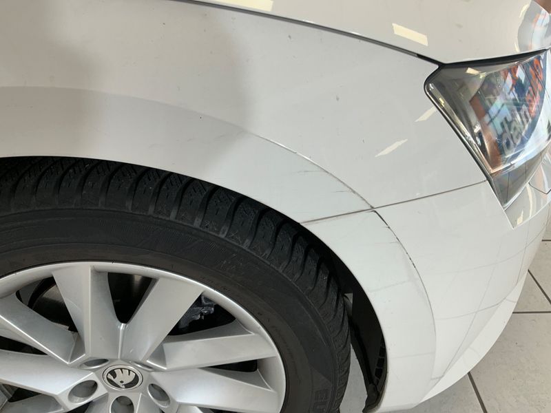 Skoda Superb 2.0 TDI Style 4x4 2018 – снимка 22
