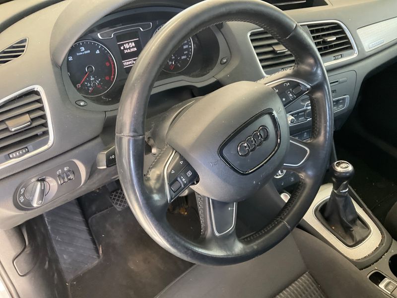 Audi Q3 2.0 TDI quattro 2013 – снимка 34