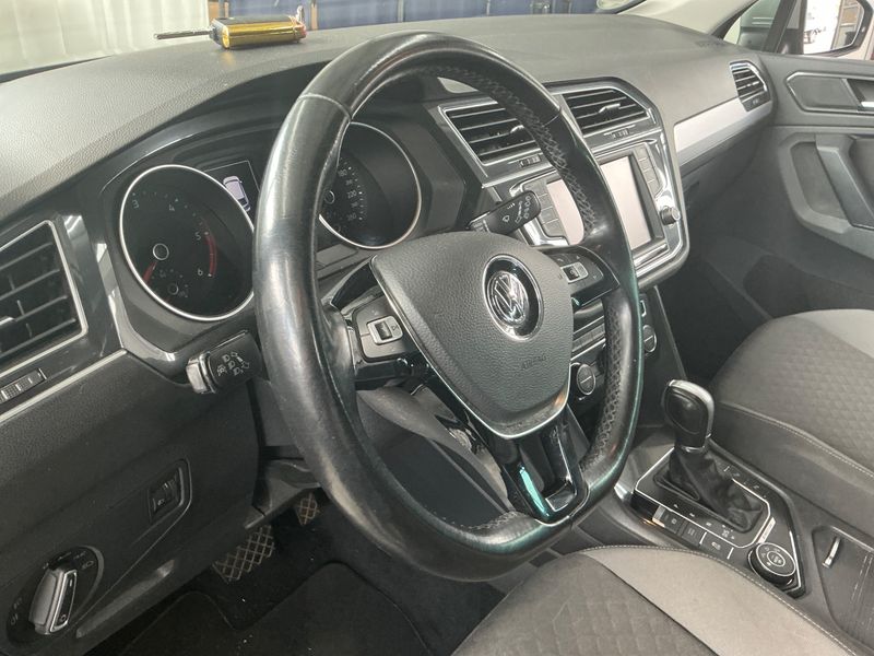 Volkswagen Tiguan 2.0 TDI Comfortline 4Motion BlueMotion Tech 2016 – снимка 32