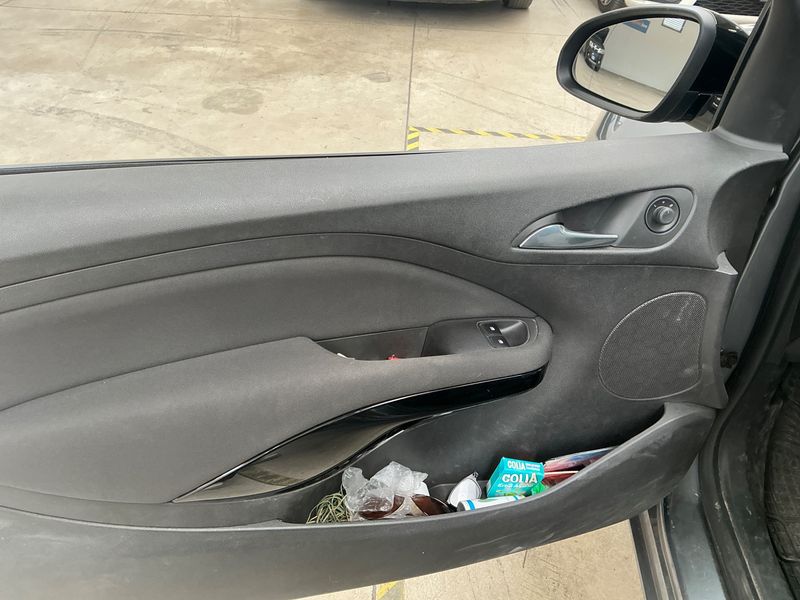 Opel Adam 1.2 Jam 2017 – снимка 23