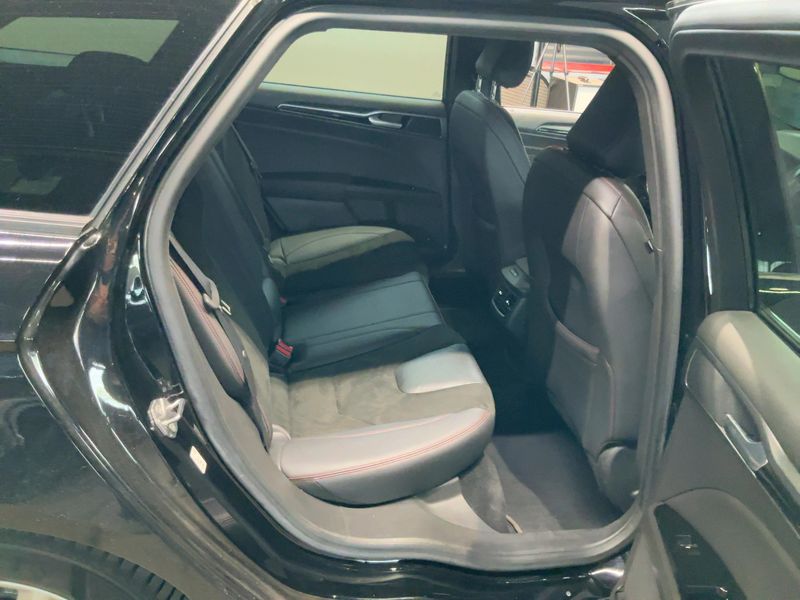 Ford Mondeo 1.5 EcoBoost ST-Line 2018 – снимка 20