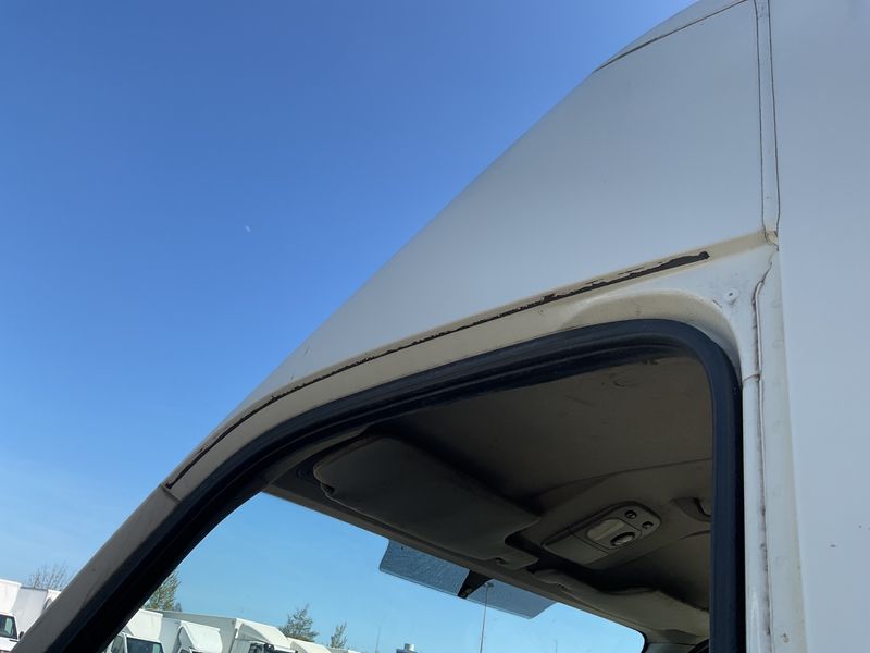 Iveco Daily 2.3 Diesel HKa 35 S Radstand 3300 2013 – снимка на щета