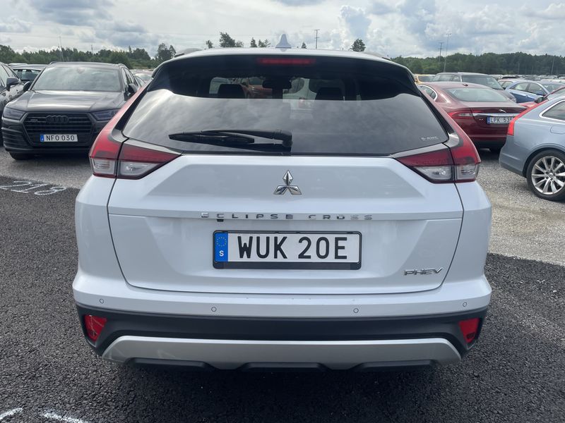 Mitsubishi Eclipse Cross 2.4 Plug-in Hybrid Plus Select 4WD 2023 – снимка 4